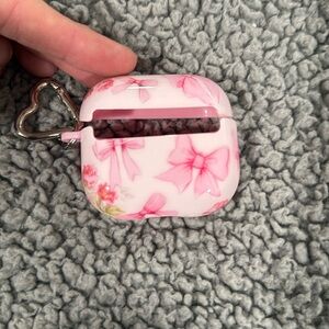 Velvet Caviar air pods case